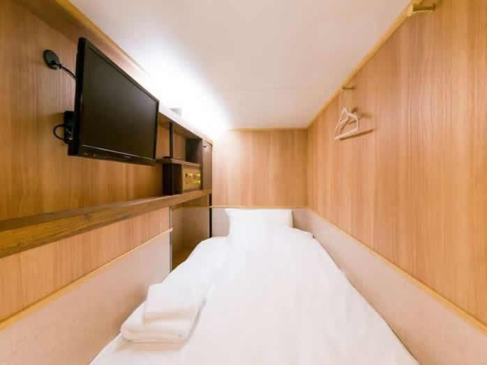 Cabin Inn Kyoto Sanjo Kawaramachi Екстериор снимка