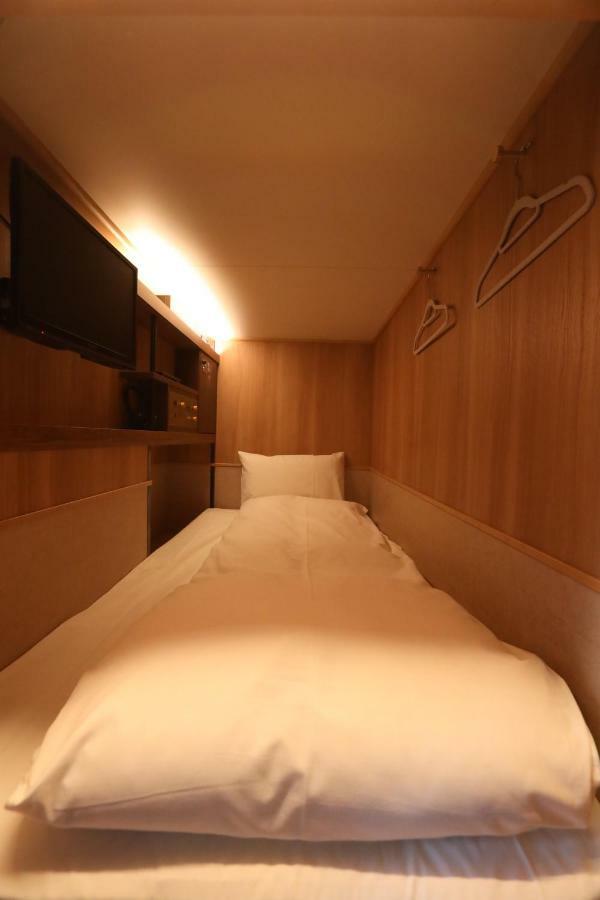 Cabin Inn Kyoto Sanjo Kawaramachi Екстериор снимка